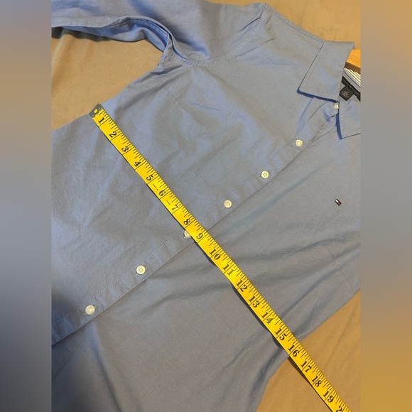 Tommy Hilfiger Classic Chambray Blue 100% Cotton Button Down Size M Office - Picture 11 of 13
